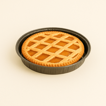 Stampo per crostata in carta con crostata dentro